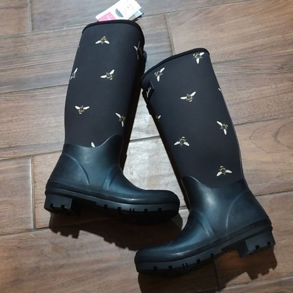 NWT Joules 5 neoprene right as rain printed bee boots tall black wellies - Picture 1 of 8